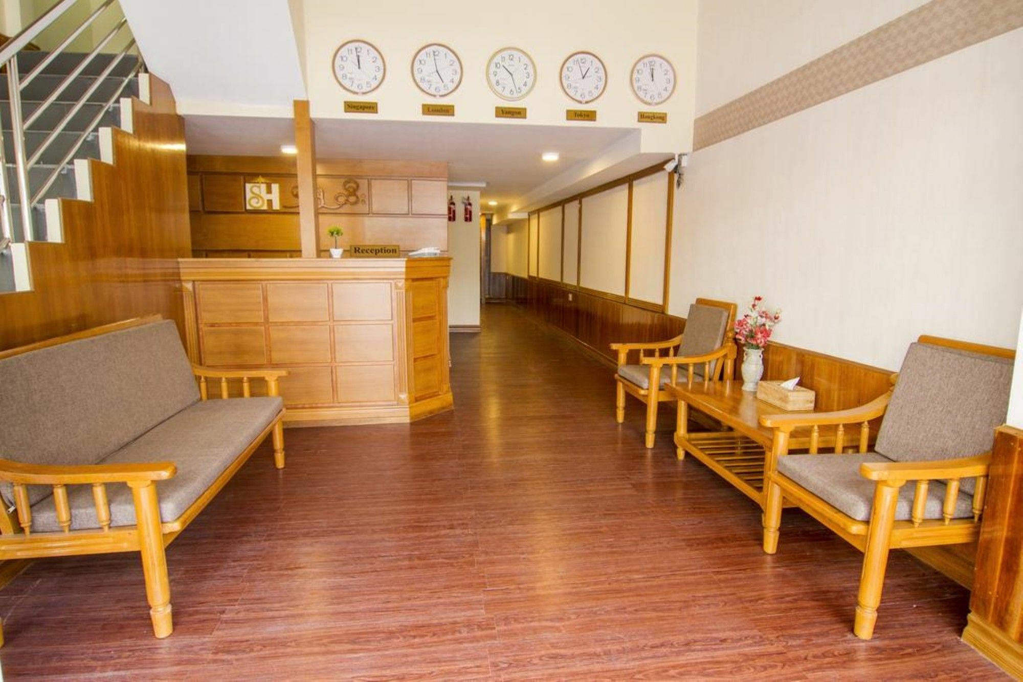 Shwe Htee Guest House ย่างกุ้ง ภายนอก รูปภาพ